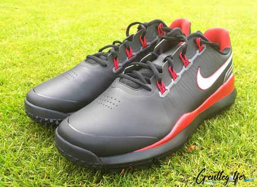 tiger woods golf shoes through the year